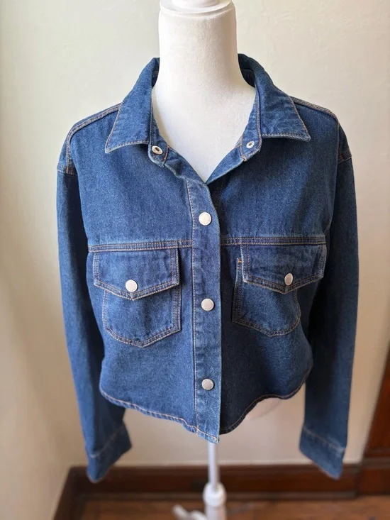 Velvet Heart Denim Cropped Jacket Dark Wash Button Front Shirt Jacket Size L - Picture 3 of 12